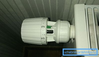 Automaattinen lämmitysohjaus termoilmaventtiilillä Automaattinen lämmitysohjaus termoilmaventtiilillä