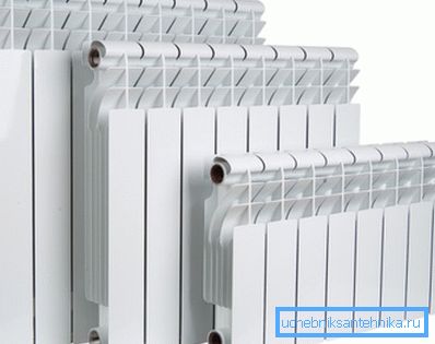 Eri kokoiset bimetalliset patterit Eri kokoiset bimetalliset patterit