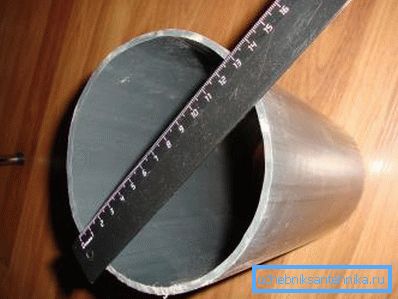 Jäteveden seinämien paksuus on 3,2 mm. Jäteveden seinämien paksuus on 3,2 mm.