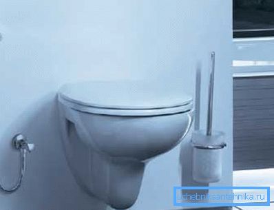 Suihku bidee wc mahdollistaa säästää tilaa Suihku bidee wc mahdollistaa säästää tilaa