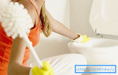 Harja on pakollinen työkalu jokaiselle WC: lle. Harja on pakollinen työkalu jokaiselle WC: lle.