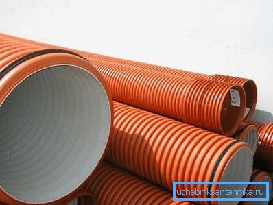 Kuvat myrskyn viemäriputkista Kuvat myrskyn viemäriputkista