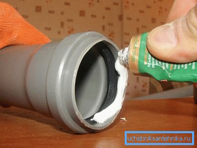 2790 Silikoniputkien tiivistys