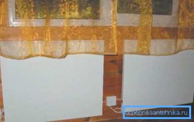Amatööri-valokuva, sähkölämmittimet, tehty paneelien muodossa keraamisilla lisäyksillä