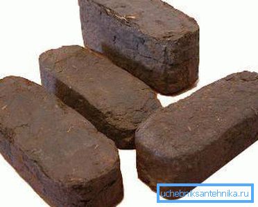 Turvebrikettien näytteet Turvebrikettien näytteet