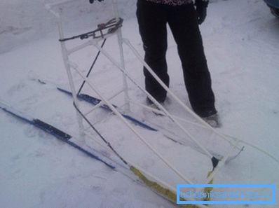 Yksi kelkakehyksen vaihtoehdoista Yksi kelkakehyksen vaihtoehdoista
