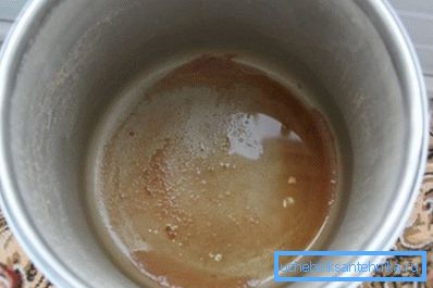 Säiliön pohjassa oleva sedimentti on merkki ylimääräisestä raudasta Säiliön pohjassa oleva sedimentti on merkki ylimääräisestä raudasta
