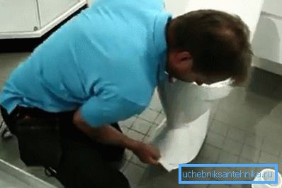 Ennen työskentelyä pinta on rasvattava. Ennen työskentelyä pinta on rasvattava.