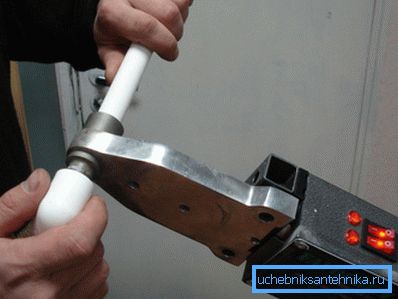 Pistooli indikaattoreilla Pistooli indikaattoreilla