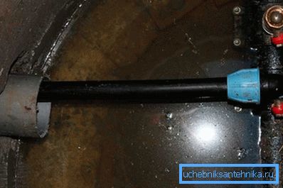 2779 HDPE-putken liittäminen metalliputkeen kytkimellä