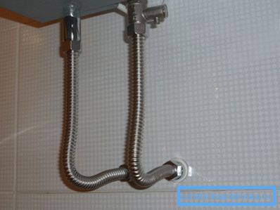 Pesualtaiden liitäntä vesihuoltoon Pesualtaiden liitäntä vesihuoltoon