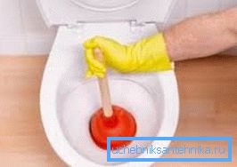 Roskakytkimen pistäminen männällä Roskakytkimen pistäminen männällä