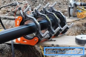 Hydraulisesti toimiva kiristys Hydraulisesti toimiva kiristys