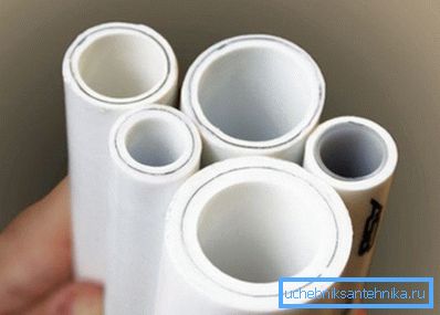 Leikkuutyökalun koko riippuu käytetystä materiaalista.
