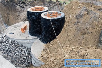 1135 Kahden betonirakenteen septinen säiliö