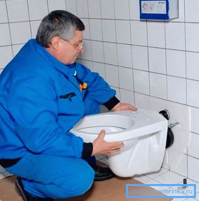 Silikonitiiviste on selvästi näkyvissä kuvassa. Silikonitiiviste on selvästi näkyvissä kuvassa.