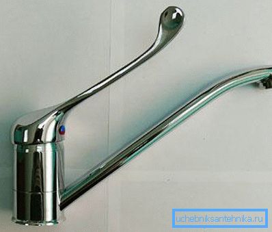 Kyynärpään tyyppinen pesuallashana Kyynärpään tyyppinen pesuallashana