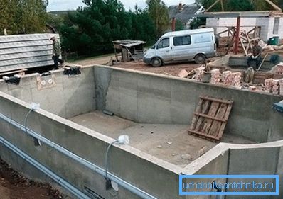 Betonialtaiden rakentaminen Betonialtaiden rakentaminen