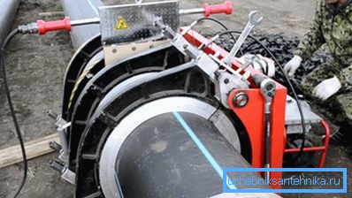 Polymeeriputkien telakointi kenttäolosuhteissa Polymeeriputkien telakointi kenttäolosuhteissa