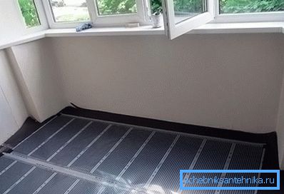 Lämmitetty lattia loggialla