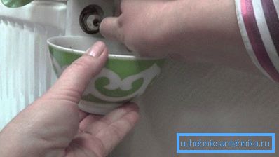 Ratkaisun hinta on yksinkertainen - poista ilma. Ratkaisun hinta on yksinkertainen - poista ilma.