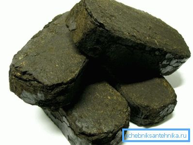 Helppo käyttää turpeen brikettejä Helppo käyttää turpeen brikettejä