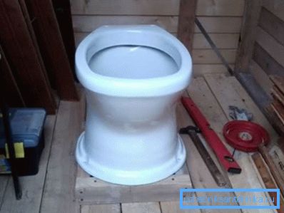 WC: lle on annettava pieni paino