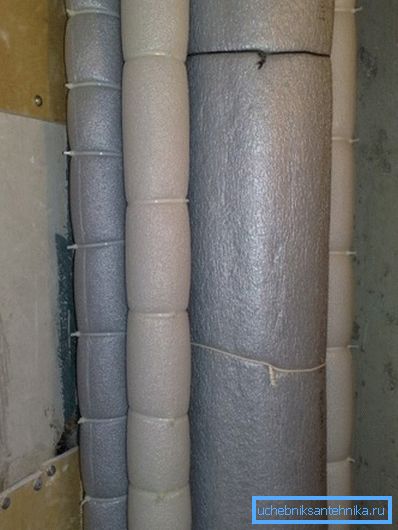 Äänieristys tehdään erikoismateriaalilla.